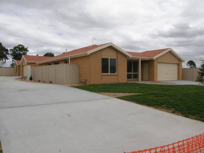 3bedroom Townhouse with Ensuite Picture 1