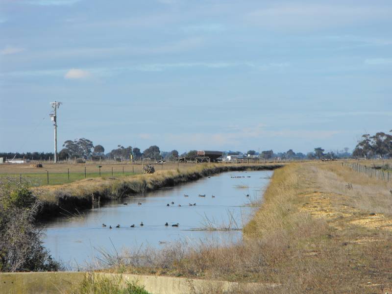 Land + Water = Opportunity!! Picture 3