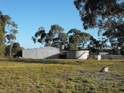 Quiet Little Weekender Picture Quiet Little Weekender Picture