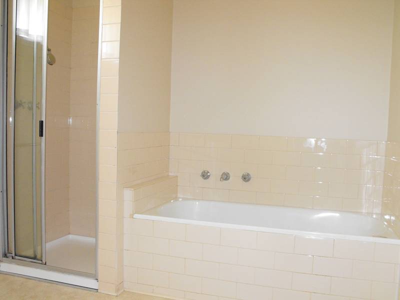 JUST RENOVATED THREE BEDROOM HOME Picture 2