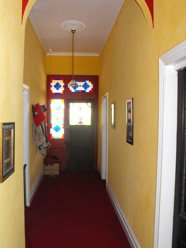 Charming Cottage Picture 3