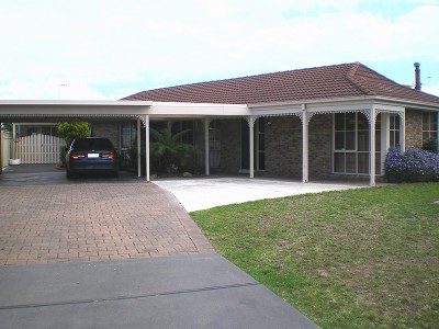 Three bedroom
family home Picture