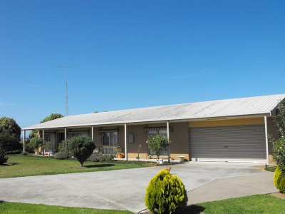 Quiet Rural Living With Town Water Picture Quiet Rural Living With Town Water Picture