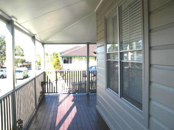 CLASSIC STYLING WITH MODERN CONVENIENCE Picture 2