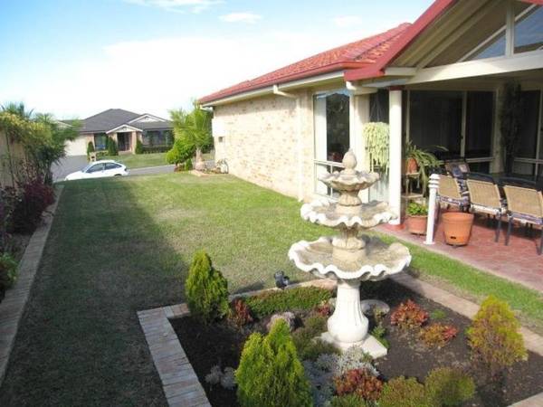 OUTGROWING YOUR HOME & LOOKING FOR A GOOD BUY? Picture 3