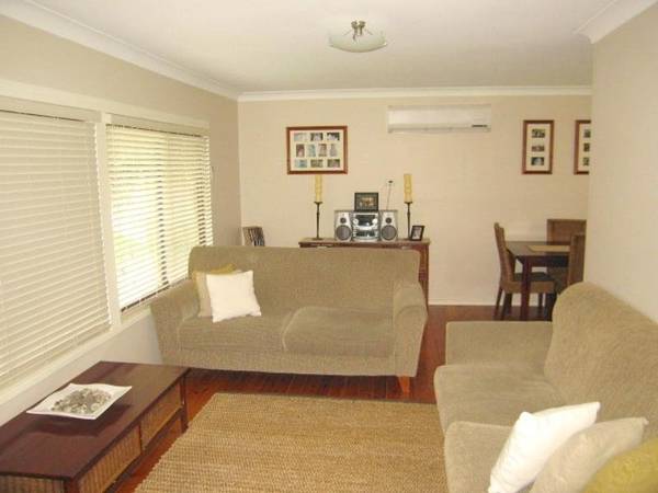 SAFE HOUSE Picture SAFE HOUSE Picture