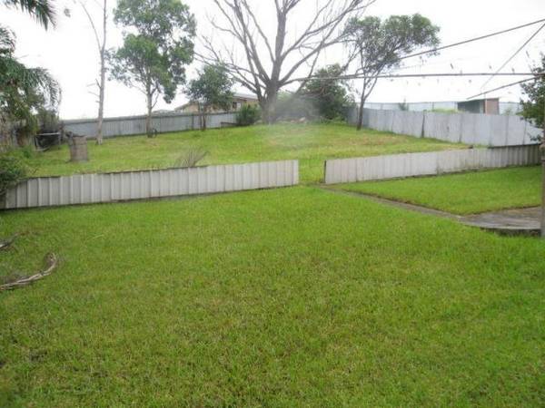 Great home! Great Block of Land! Picture