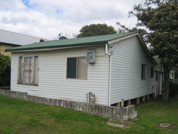 Convenient location! Picture 1