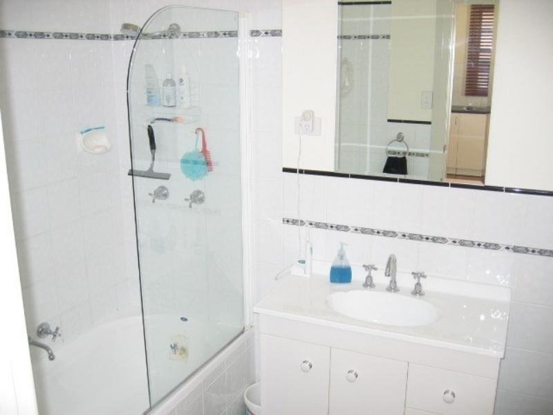 Say hello to a Good Buy! Picture 3