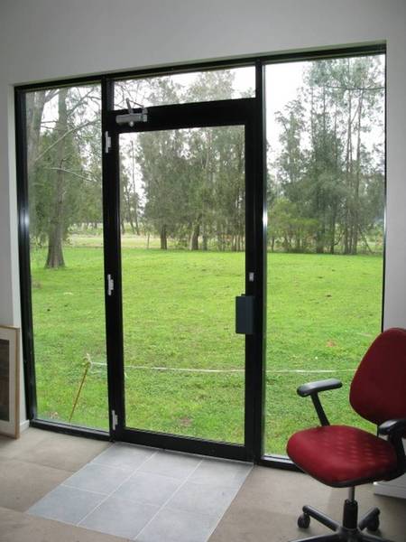 For Sale & For Lease - Offers over $900,000
7 km from Newcastle Airport Picture