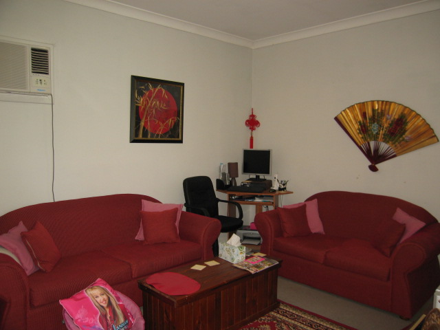 RURAL SETTING - CITY LIFESTYLE! Picture 3