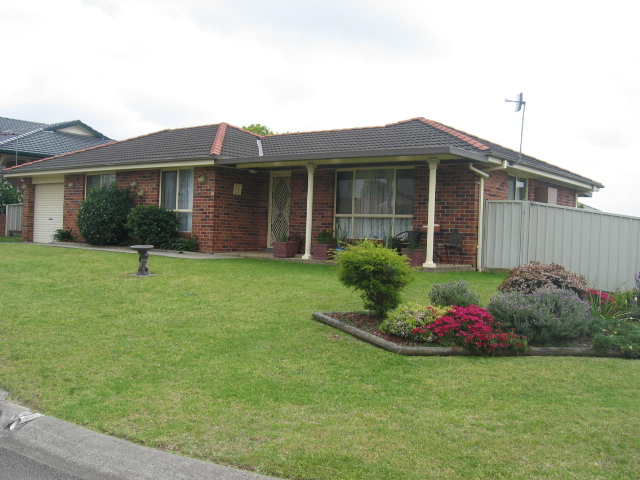 Modern Brick 3 bed home Picture 1