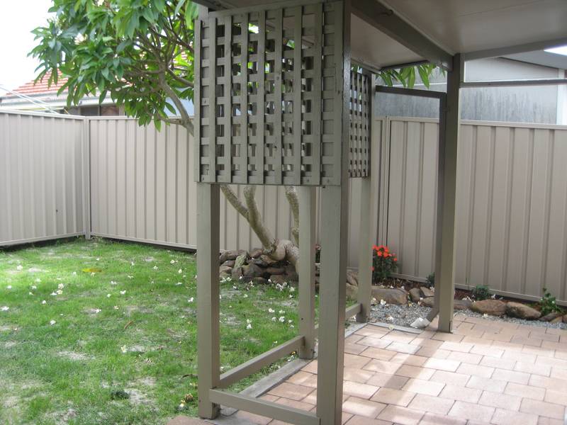 2 Bedroom Unit.Walk to Wallsend Plaza. Picture 2 Bedroom Unit.Walk to Wallsend Plaza. Picture