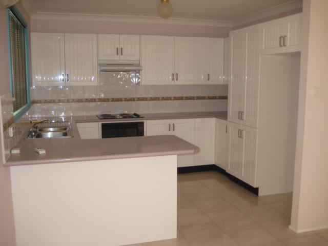 Neat & Tidy 3 bedroom brick home ! Picture 3