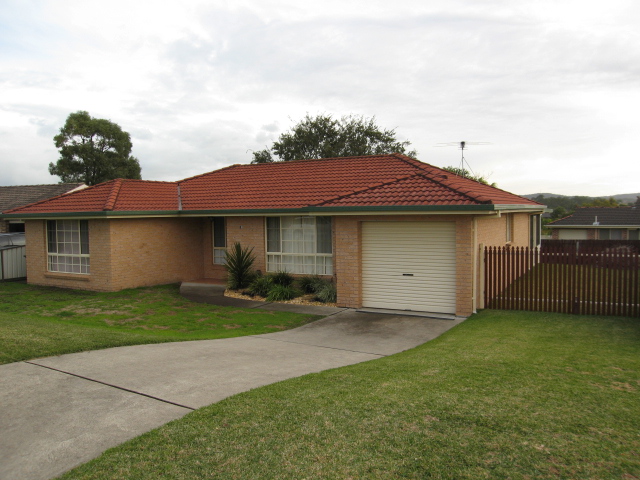 Neat & Tidy 3 bedroom brick home ! Picture 2