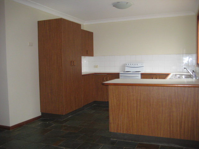 Close to Uni Picture 3