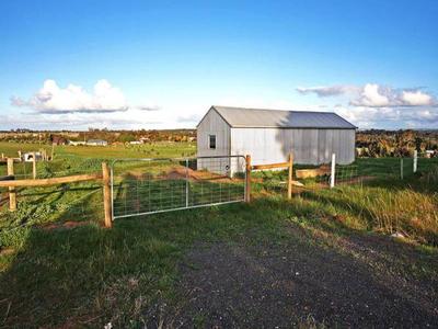 ACREAGE IN TEESDALE WITH RURAL VIEWS Picture ACREAGE IN TEESDALE WITH RURAL VIEWS Picture