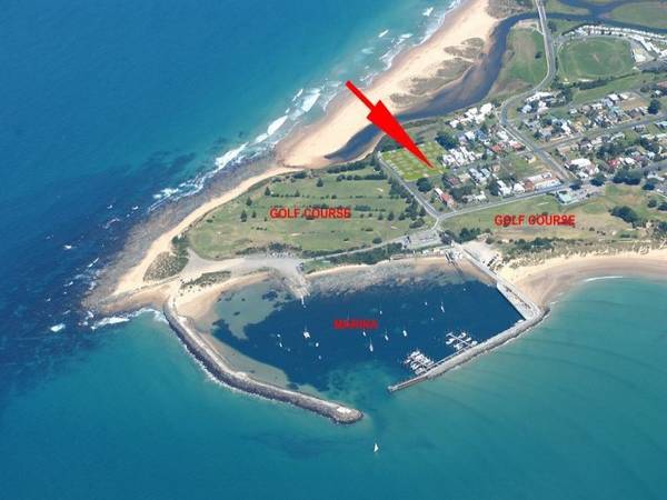 WHAT A VIEW
UNBELIEVABLE OPPORTUNITY! Picture 1