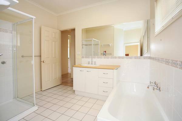 Stunning Townhouse Picture