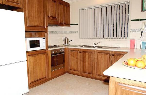 Entertainer & Low Maintenance! Picture Entertainer & Low Maintenance! Picture