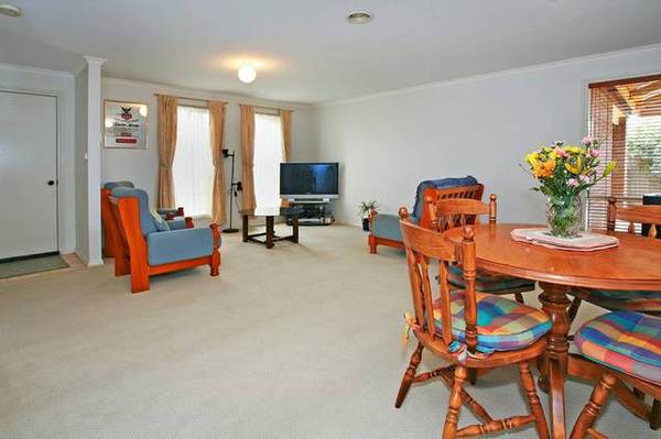 Large family home, fit for a King! Picture