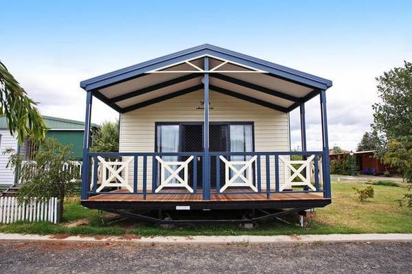 Brand Spanking New- Reside or Re-Locate Picture 1