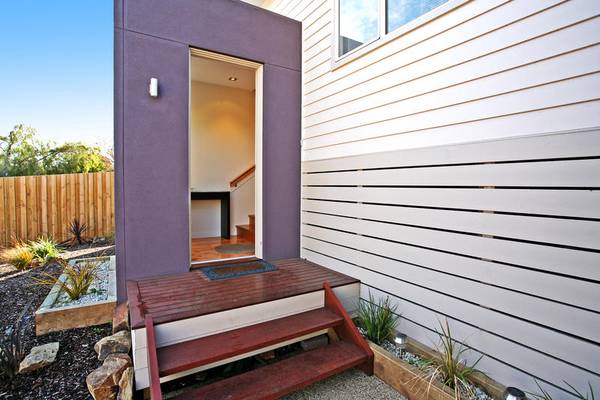 Sheer Class - Luxury Town House Picture 2