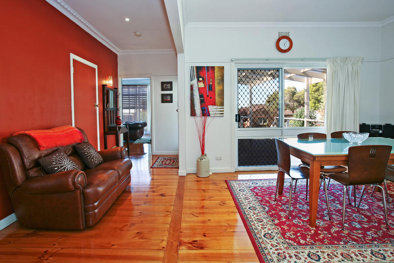 Belmont Hot Spot - Great Family Home Picture 3