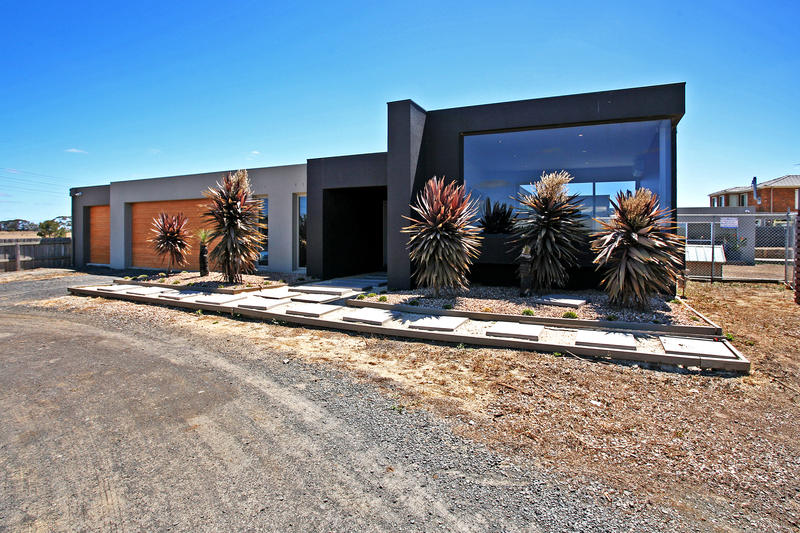 Complete the Dream! Picture 1