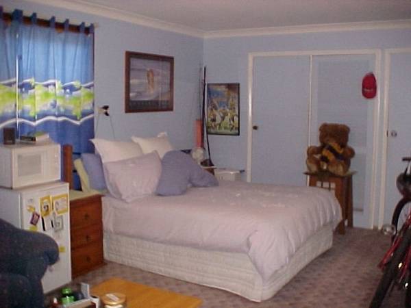 WATER VIEWS IN GREAT LOCATION!!! Picture