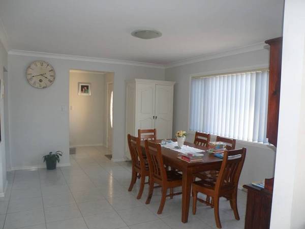 HOT SELLER!!! Picture 3