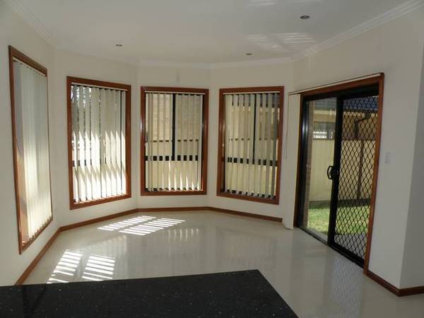 BRAND NEW FREESTANDING HOME Picture