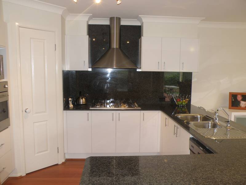 FALLING IN LOVE AGAIN Picture 3