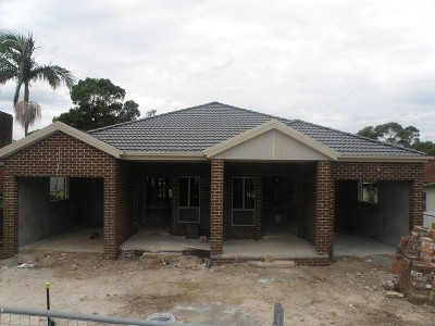 MASSIVE SINGLE LEVEL DUPLEX + BONUS RETREAT Picture