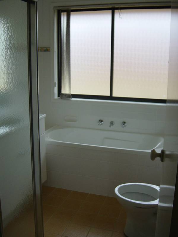 MODERN TORRENS TITLE DUPLEX Picture 3