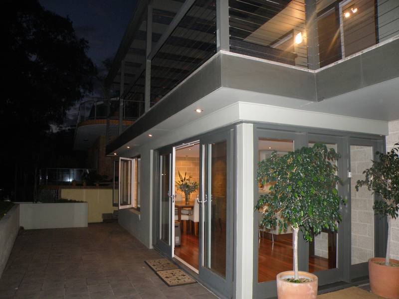 ENTERTAINERS DELIGHT Picture 1