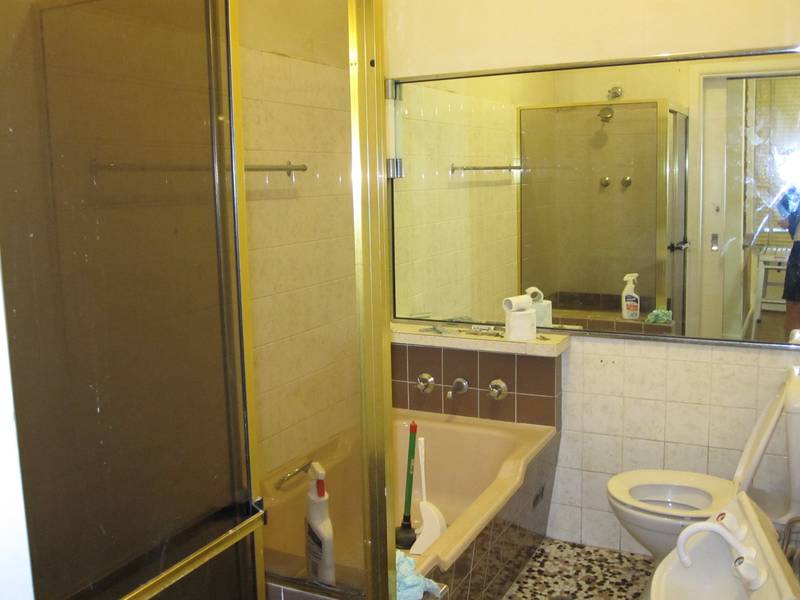 LARGE Family Home at peaceful location Picture 3