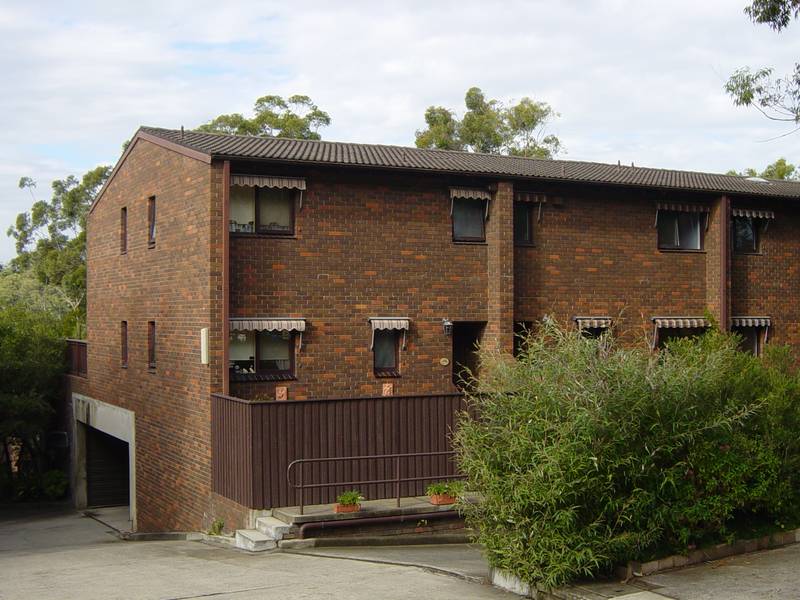 Town House WITH WATER VIEWS!! Picture 1