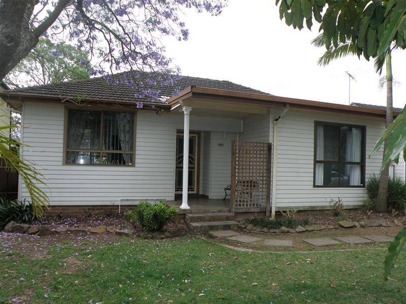 PERFECT START
POTENTIAL DUPLEX SITE Picture 1