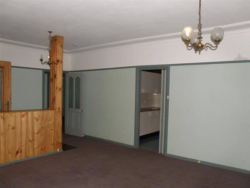 PERFECT START
POTENTIAL DUPLEX SITE Picture 3