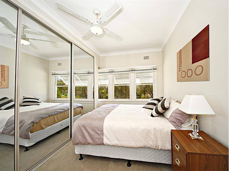 HAPPINESS IN THE HEIGHTS Picture 3