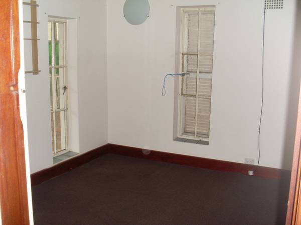 Neat 2 bedroom granny flat Picture Neat 2 bedroom granny flat Picture