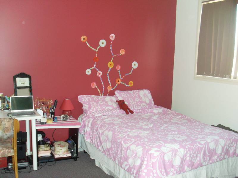 ATTENTION SINGLES OR STUDENTS! Picture 3