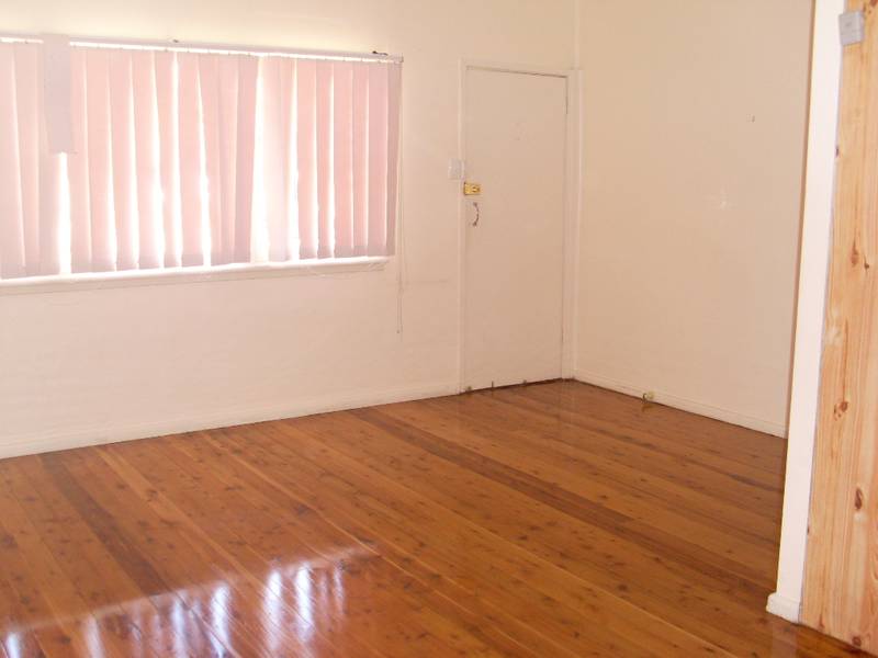 LEASED! Picture 2