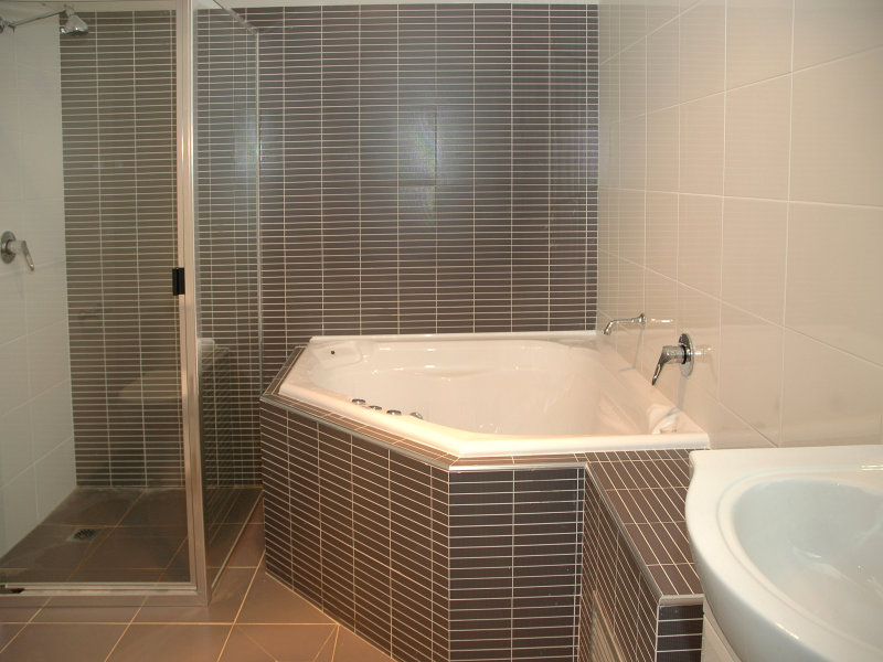 AFFORDABLE MODERN LIVING! Picture 3