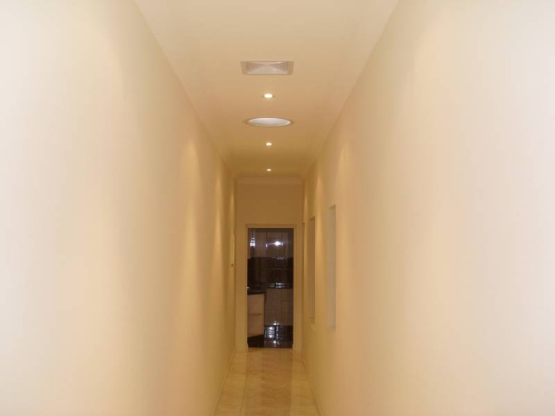 Bring your business here! $700 p/w (terms negotiable ) Picture 3