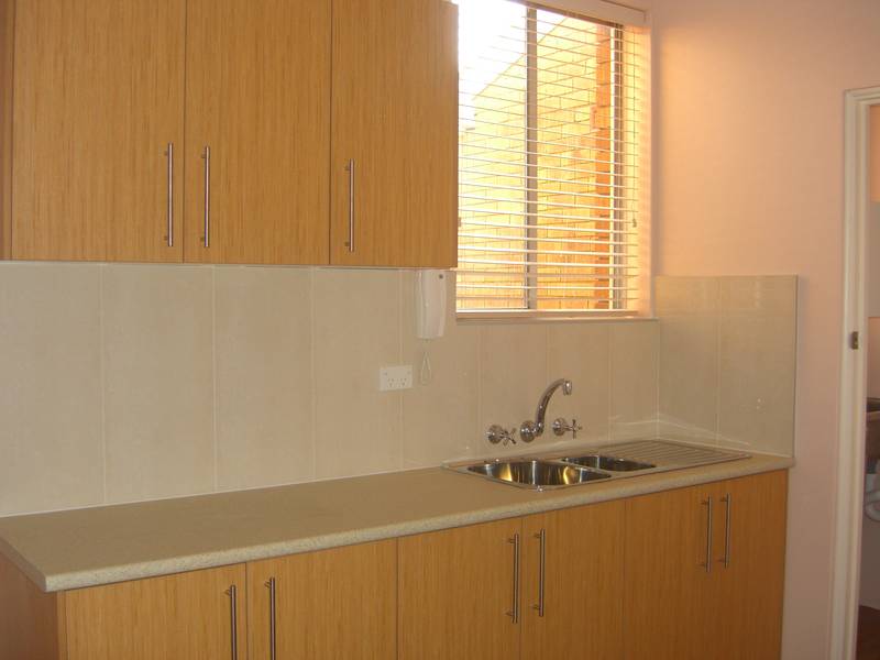Fully Renovated Unit Picture 3