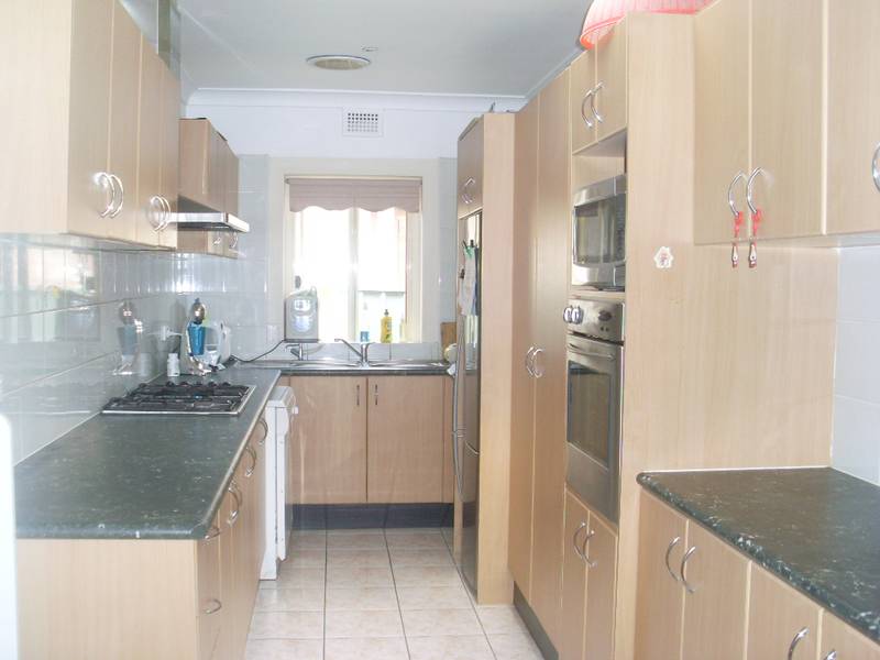 Perfect Family Home Positioned in a Quiet Cul-De-Sac. Picture 3