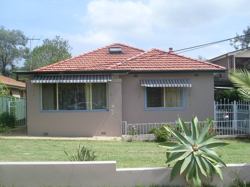 Perfect Family Home Positioned in a Quiet Cul-De-Sac. Picture 1