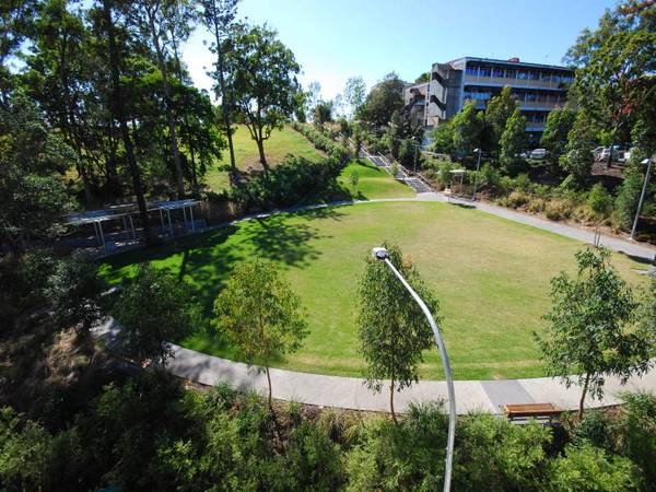 NEXT TO KELVIN GROVE URBAN VILLAGE - $420
PER WEEK - FULLY FURNISHED Picture